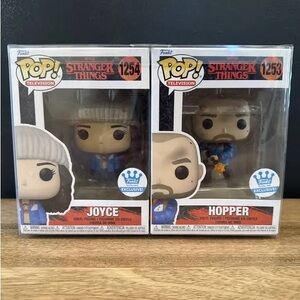 Funko Pop! Joyce and Hopper 2-Pack Stranger Things Funko Exclusive w/Protector